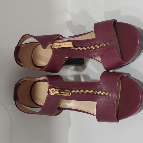 Michael Kors Heels - Picture 2 of 8